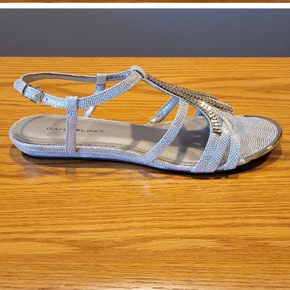 New Bandolino Gold Sandals 7 - Picture 3 of 5